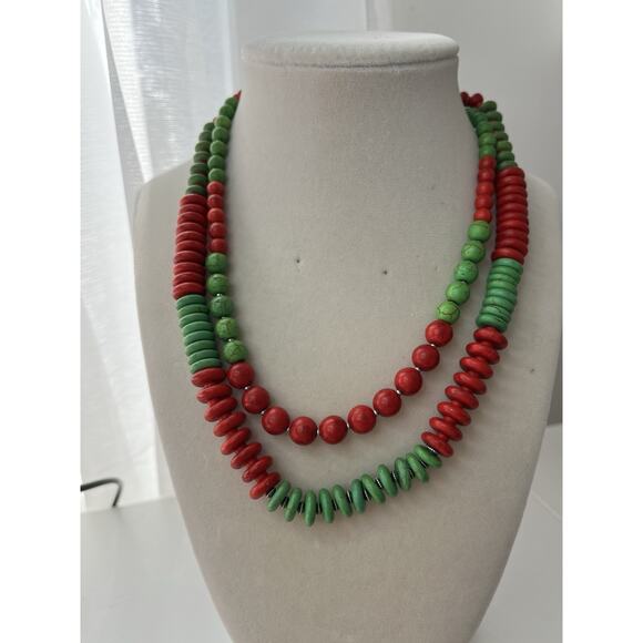 Silver Tone Red & Green Dyed Round Howlite Beaded Choker Necklace 17” - Picture 3 of 6